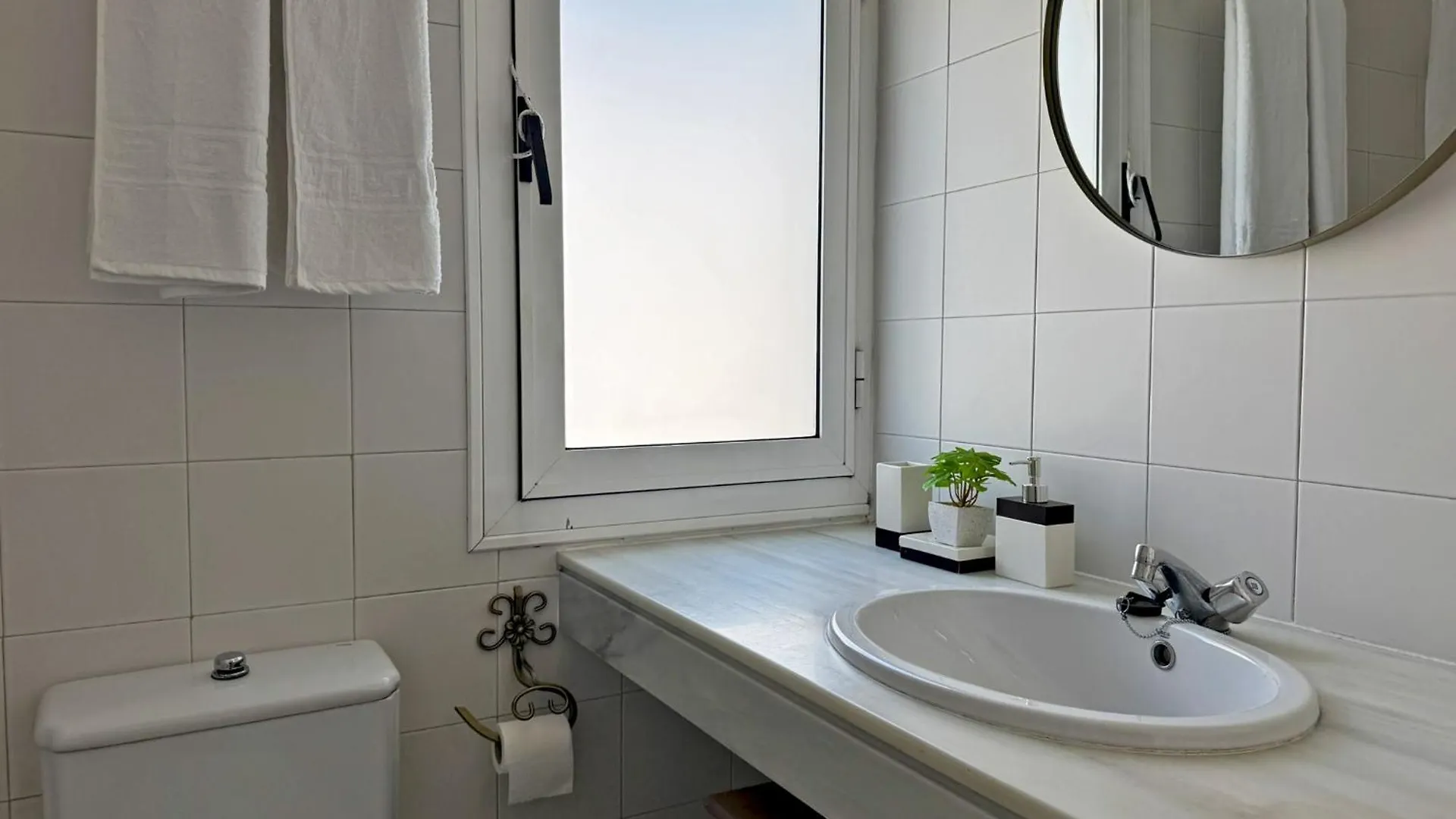חרז Larga Suite 46 - Ole Solutions 0*,